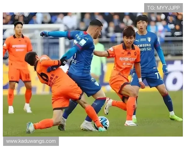 李智浩关键进球助江原FC小胜光州FC取得宝贵三分